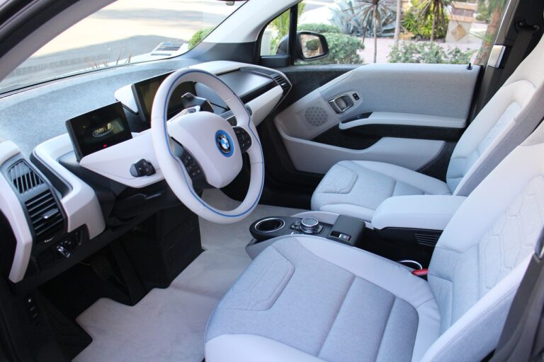 mengganti interior mobil