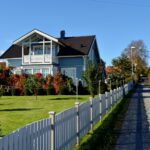 ketinggian ideal pagar rumah